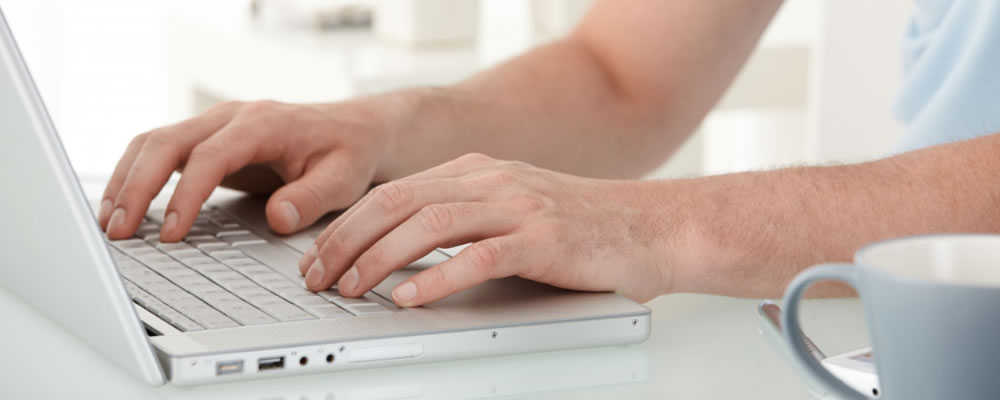 語言程序、資料庫